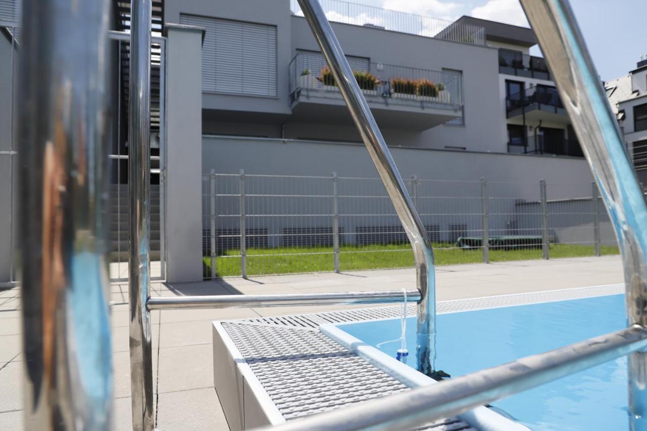 Rooftop Terrace, Free Garage Parking And Pool! Wina Bagian luar foto