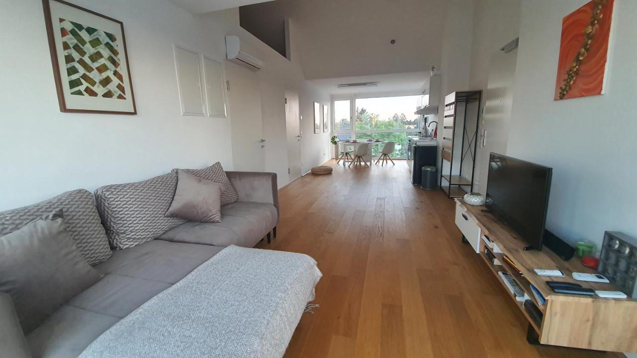 Rooftop Terrace, Free Garage Parking And Pool! Wina Bagian luar foto